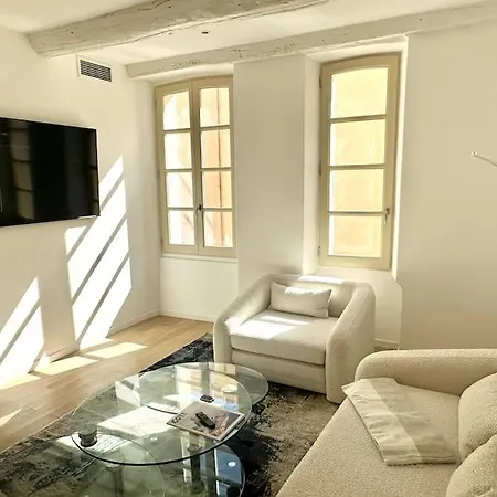 公寓 L'escale Tropezienne Rue Des Commercants 2e 圣特罗佩