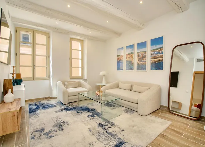 L'escale Tropezienne Rue Des Commercants 2e Saint-Tropez